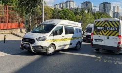 Başakşehir’deki ortaokulda öğrencilerin bıçaklı kavgası sonrası veliler okula akın etti