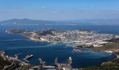 Aliağa Limanları’nda işlem hacmi ve konteyner trafiği artıyor