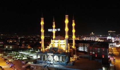 Çorum’da Ramazan ayının ilk teravih namazı kılındı