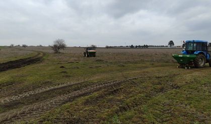 Edirne’de köy meralarına gübre atılıyor