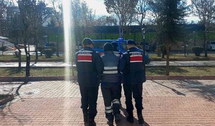 Hırsızlık suçundan aranan şahıs jandarma ekiplerince yakalandı