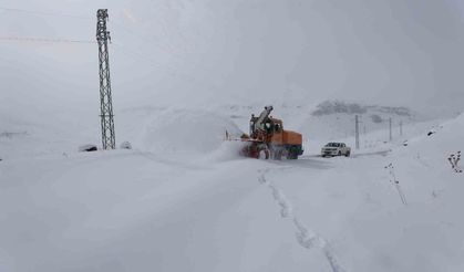 Iğdır’da kapalı köy yollarının açılması için çalışmalar devam ediyor