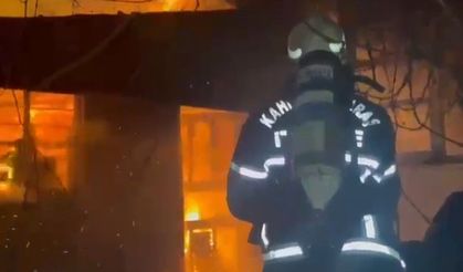 Kahramanmaraş’ta metruk evde yangın