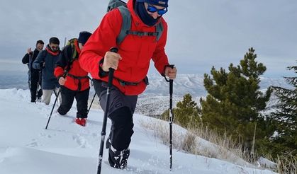 Kırşehirli dağcılar Kındam Dağı’na tırmandı