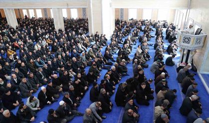 Muş’ta 12 bin kişilik cami ibadete açıldı