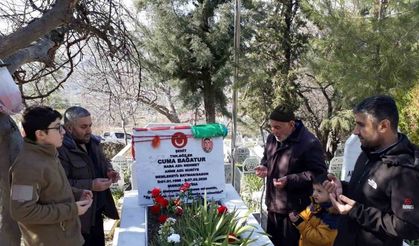 Şehit Sözleşmeli Er Cuma Bağatur, Batman’da mezarı başında anıldı