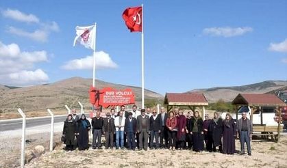 Şehitler Hatıra Ormanında kuruyan ağaçlar yenilendi