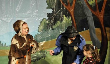 "Yaramaz Tilki" miniklerle buluştu