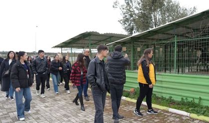 Havranlı gençler Hayvan Bakımevini ziyaret etti