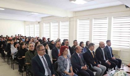 İlk dersi vali verdi, konu Türkiye’nin yönetim yapısı oldu