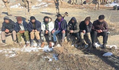 Kağızman’da 8 düzensiz göçmen yakalandı