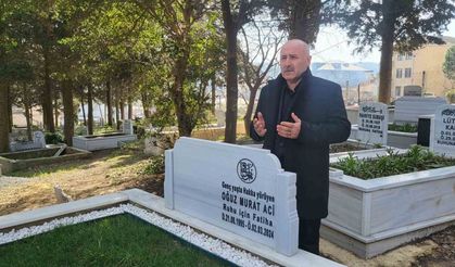 Oğlu Oğuz Murat Aci’nin ölüm yıl dönümünde mezarı başında dua eden baba Aci: "İlk günkü gibi yaramız tazelendi, yüreğimiz yanıyor"
