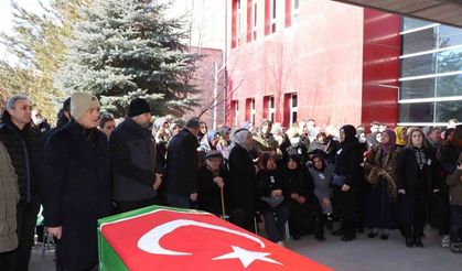 Sağlık personelinin ani ölümü ilçeyi yasa boğdu