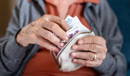 SGK: "Ramazan Bayramı ikramiyesini 24 Mart tarihinde ödemeye başlıyoruz"