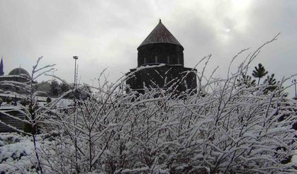 Kars beyaz gelinliğini giydi. Video Haber