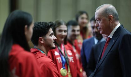 Cumhurbaşkanı Erdoğan: "Sporda da Türkiye Yüzyılı hedeflerimize ulaşmak için büyük bir çaba harcıyoruz"