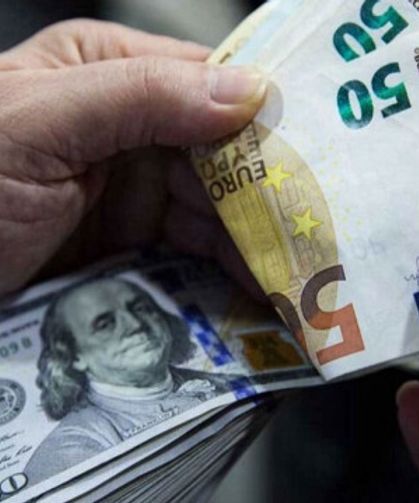 Kapalı Çarşıda serbest piyasada döviz fiyatları
