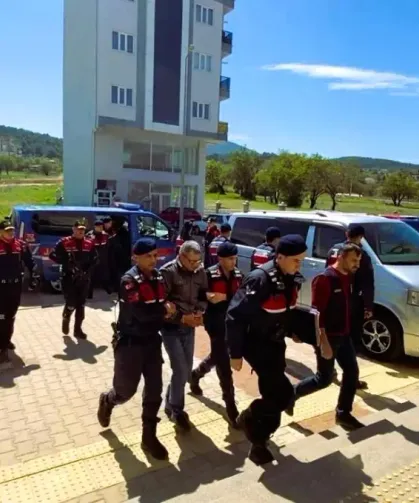 Denizli’de miras kavgasında emekli polis kardeşini öldürdü