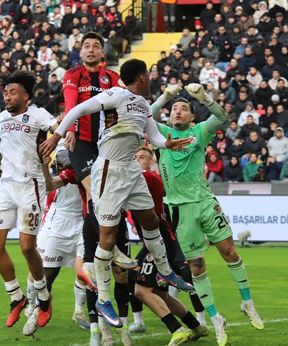 Goller ilk yarıda geldi! Trabzonspor, Gaziantep'te hata yapmadı