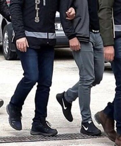 İzmir’de 1 milyar liralık tefeci operasyonu: 5 gözaltı