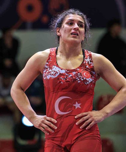 Nesrin Baş’tan bronz madalya