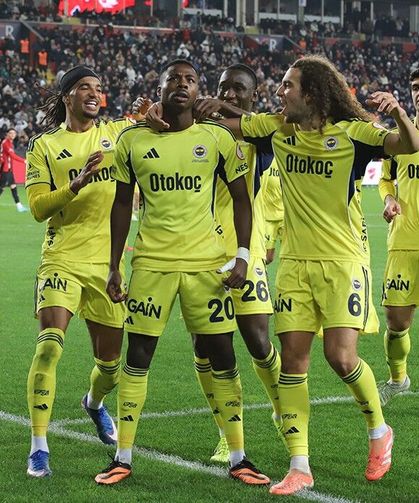 Gol olup yağdılar! Fenerbahçe, Türkiye Kupası'nda çeyrek finale yükseldi