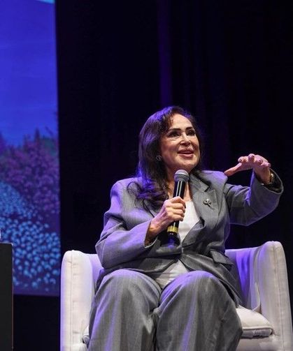 Türk sinema Sultanı Türkan Şoray "set için köyü yaktık, davul zurnayla uğurladılar"