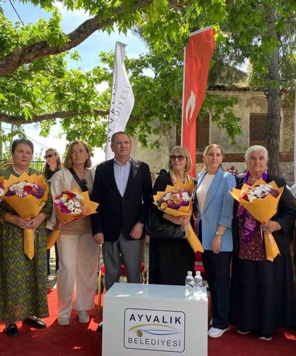Anneler Günü’nde Srebrenitsa anneleri katliamı anlattı