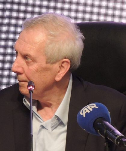 Aziz Yıldırım: "Taraftarımızla aramızdaki o sarsılmaz bağı yeniden inşa etmemiz lazım"