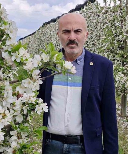 Karaman’da 16 milyon elma ağacı çiçek açarak gelinliğini giydi
