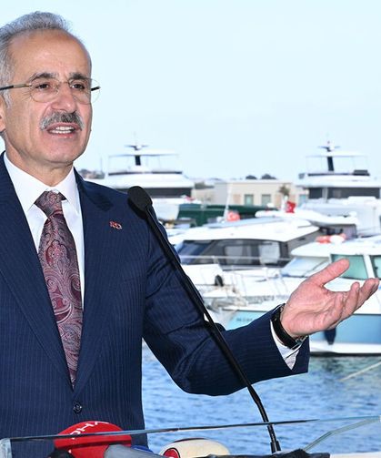 Bakan Uraloğlu: "Son 14 yılın en yüksek kruvaziyer gemi ve yolcu sayısına ulaştık"