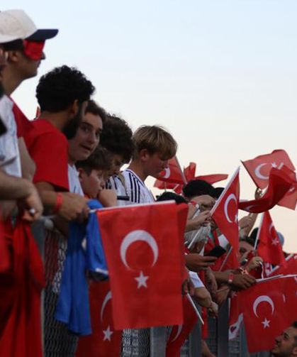 Millilere, Arizona’da yoğun ilgi