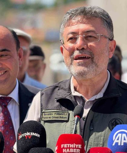 Bakan Yumaklı: "Bereketli toprakların potansiyelini daha da artıracağız"