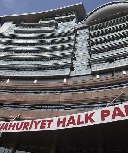 CHP, İstanbul’da 7 ilçe başkanı ve yönetimini görevden aldı