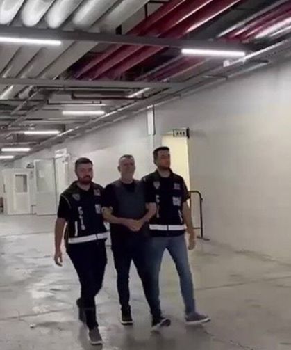 Haluk Levent’in elleri kelepçeli görüntüsü ortaya çıktı