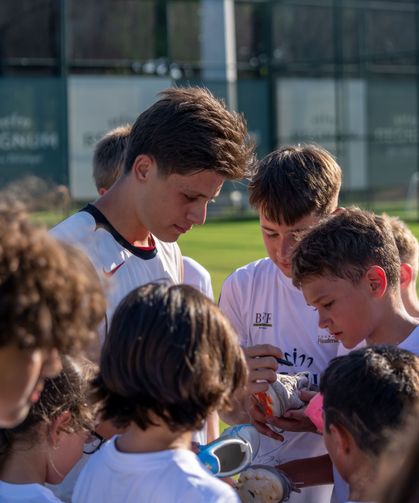 Milli Yıldız Arda Güler Real Madrid Foundation Football Clinic Antalya'da Genç Futbolcularla Bir Araya Geldi