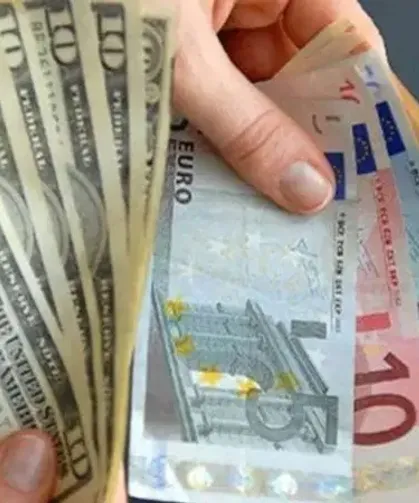 Serbest piyasada Dolar/TL, Euro/TL fiyatları