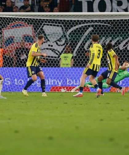 Sıradaki rakip Sturm Graz! Fenerbahçe, UEFA Şampiyonlar Ligi 3. eleme turuna yükseldi
