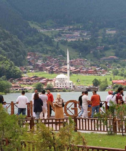Uzungöl’de turizm sezonu hareketlendi, otellerde doluluk arttı
