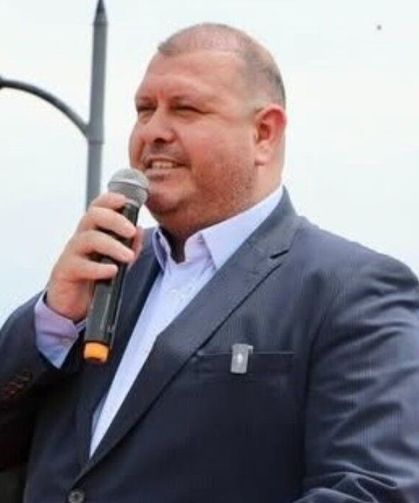 Menderes Belediyesine operasyon: Başkan ve 13 kişi gözaltında