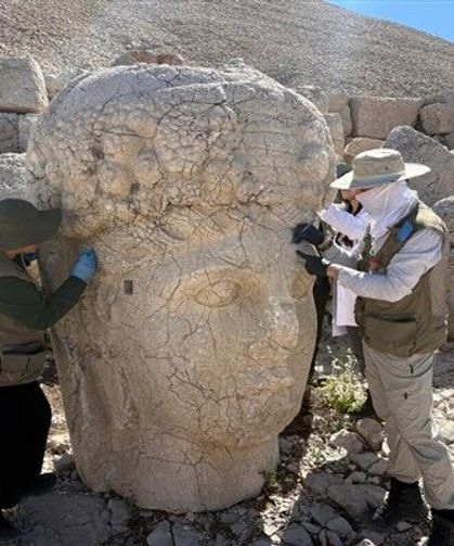 Nemrut Dağı'ndaki heykeller için 5 yıllık koruma çalışması yürütülüyor