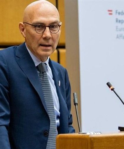 Türk: Gençler geleceğin kapısının anahtarlarını taşıyor