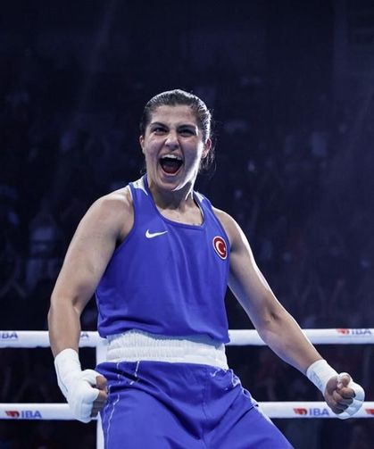 Avrupa Boks Şampiyonası'nda milli sporcu Busenaz Sürmeneli altın madalya kazandı