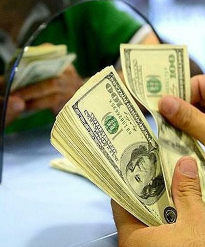 Döviz piyasalarında dolar karışık seyrediyor