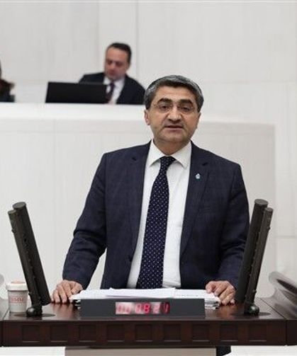 Ekmen: Yargıya güven dip seviyelere indi