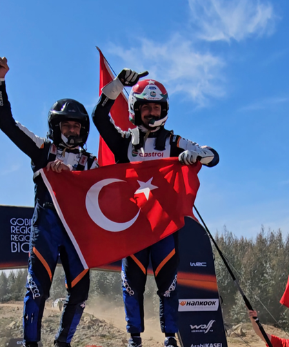Türk Motor Sporlarında Tarihi Zafer: Türkiye Pilotu Ali Türkkan Dünya Şampiyonu!