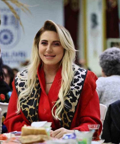 Silivri Belediye Meclis üyesi Ebru Akgün Pekel, CHP’den istifa etti