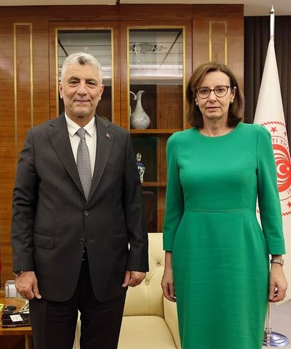 Türkiye-Birleşik Krallık Ticaretinde Yeni Dönem: Ankara’da Stratejik İş Birliği Masaya Yatırıldı