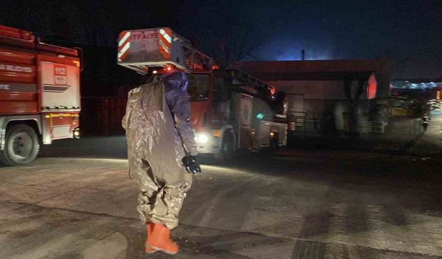 Gaz dolum tesisindeki sızıntı ekipleri harekete geçirdi