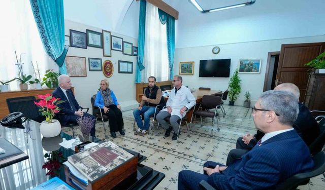 İstanbul Valisi Davut Gül’den, Edip Akbayram’a ziyaret